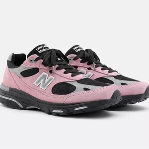 New Balance Women's Sneakers in Pink and Black
